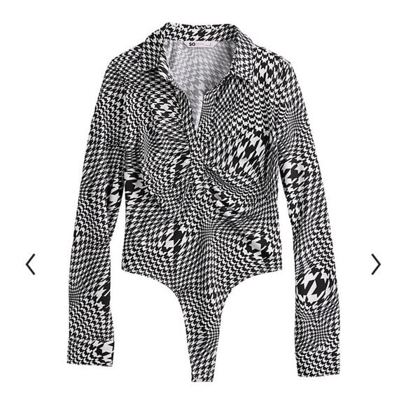 SO Women's Long Sleeve Bodysuit Size Medium Swirled Collared Funky Retro - Picture 1 of 10